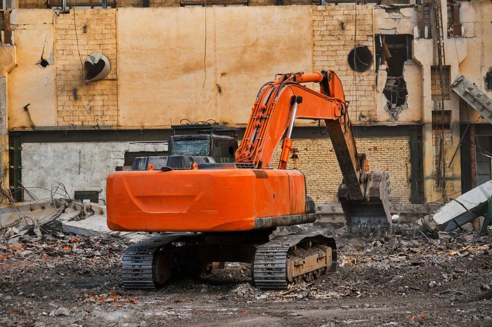Miniexcavator excavator buldoexcavator Bobcat inchirieri utilaje mini