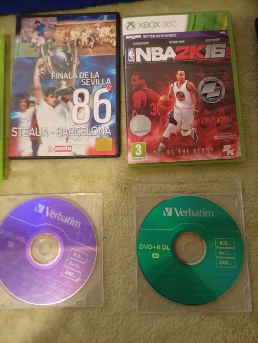 Vând Xbox 360 în stare foarte bună