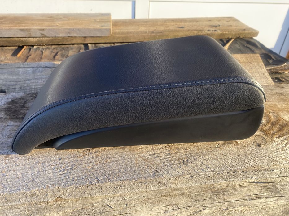 Подлакътник VW Touran original