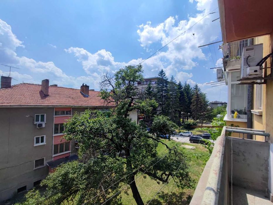 Продава се Двустаен апартамент в Велико Търново, Център - 43 кв.м за 2373 €/кв.м - Снимка #4