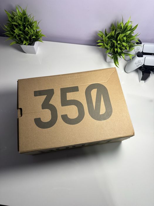 Adidas yeezy 350 V2 Zebra