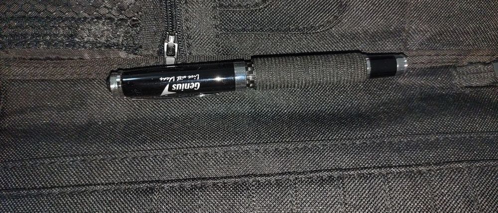 Продавам визитници