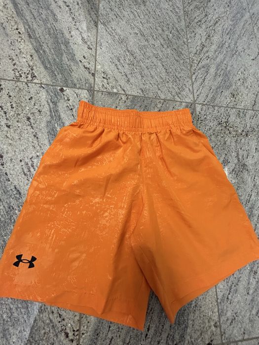 Pantaloni scurti baieti underarmour