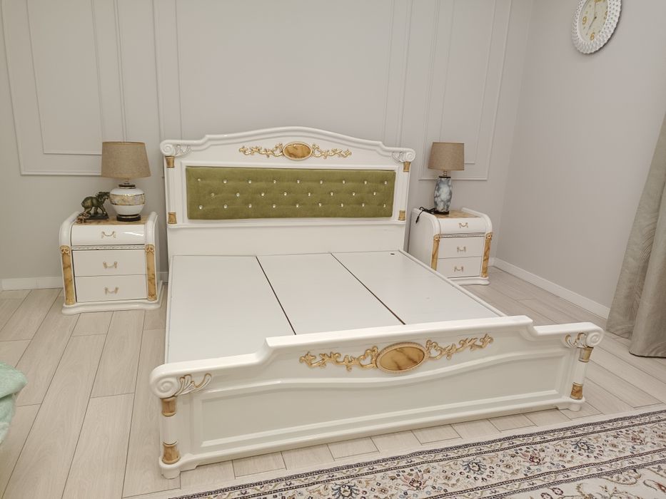 Спальный гарнитур