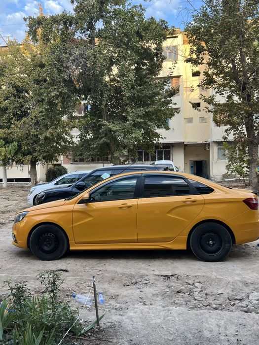 Мошина срочна сотилади обмен йок