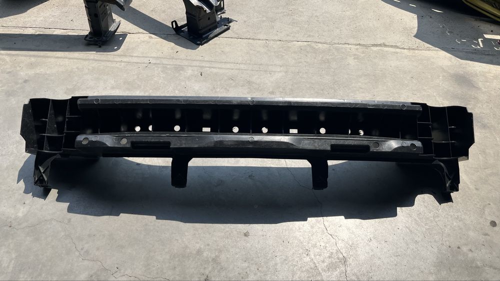 Греда задна броня Renault Captur 2