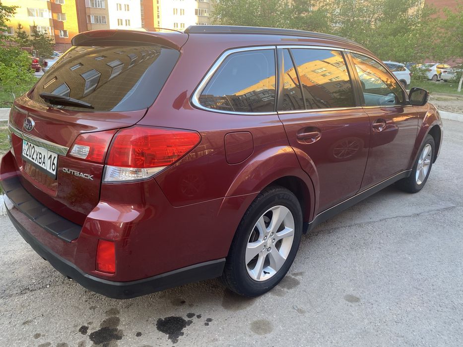 Продам  Subaru Outback в хорошем состояний