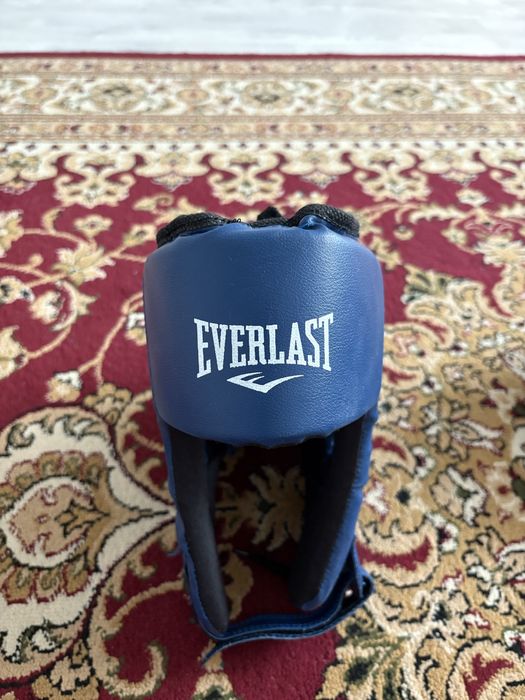 Продам шлем для бокса Everlast