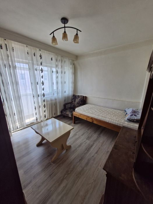 Inchiriez Apartament in blocul M1- Cetate