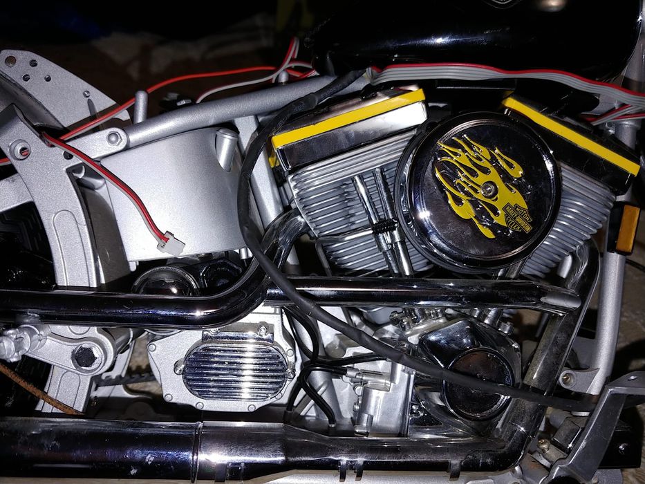 Harley Davidson FatBoy 1/4 DeAgostini macheta metal