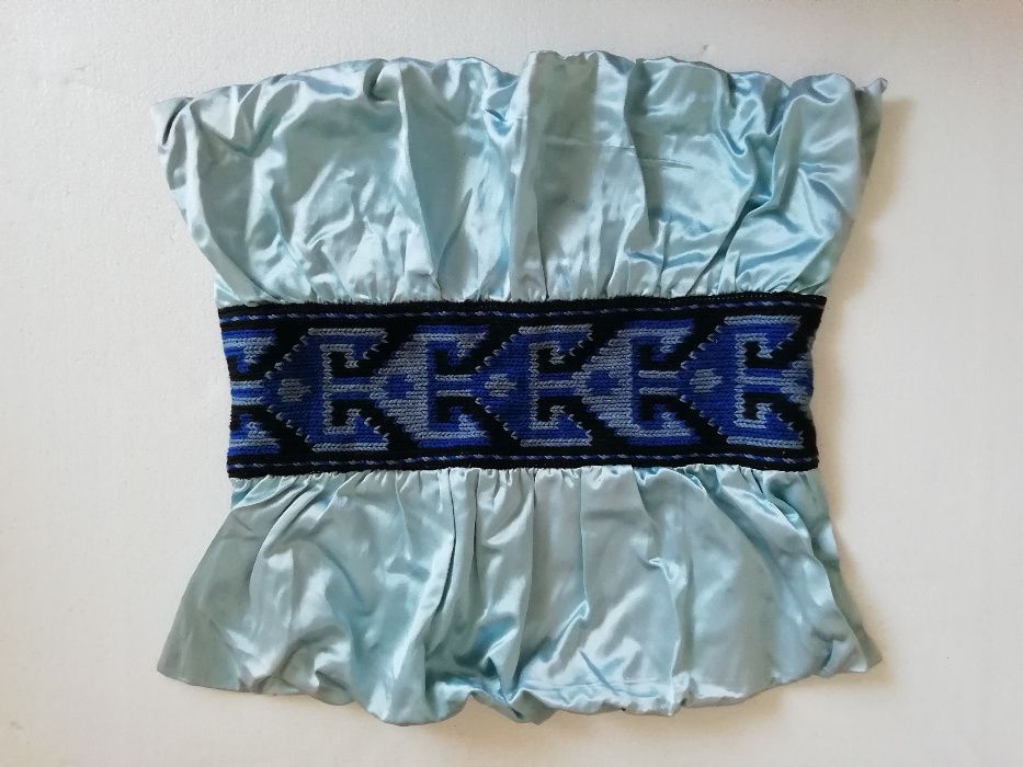 Бродирани калъфки, ръчна изработка