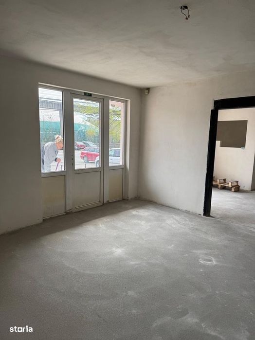 cv 215 Luminisului Spatiu comercial sau locuinta