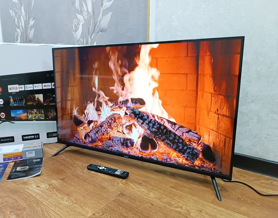Современный ТЕЛЕВИЗОР Haier 4k + Кронштейн и документы.