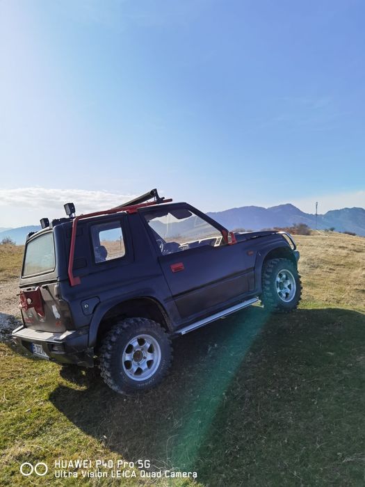 Suzuki Vitara, automata, 1500 euro ultimul pret nu se mai negociaza.