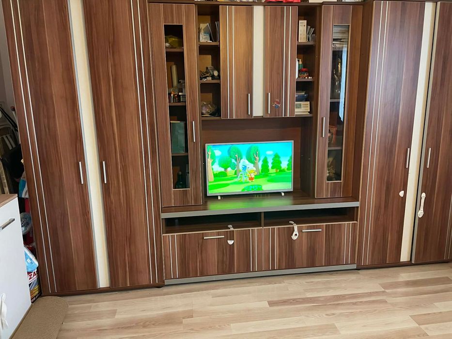 Vând mobilă sufragerie