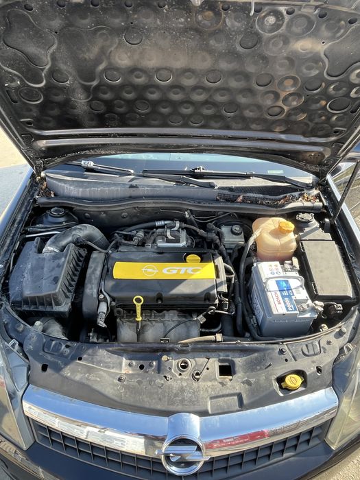 Opel Astra H Gtc