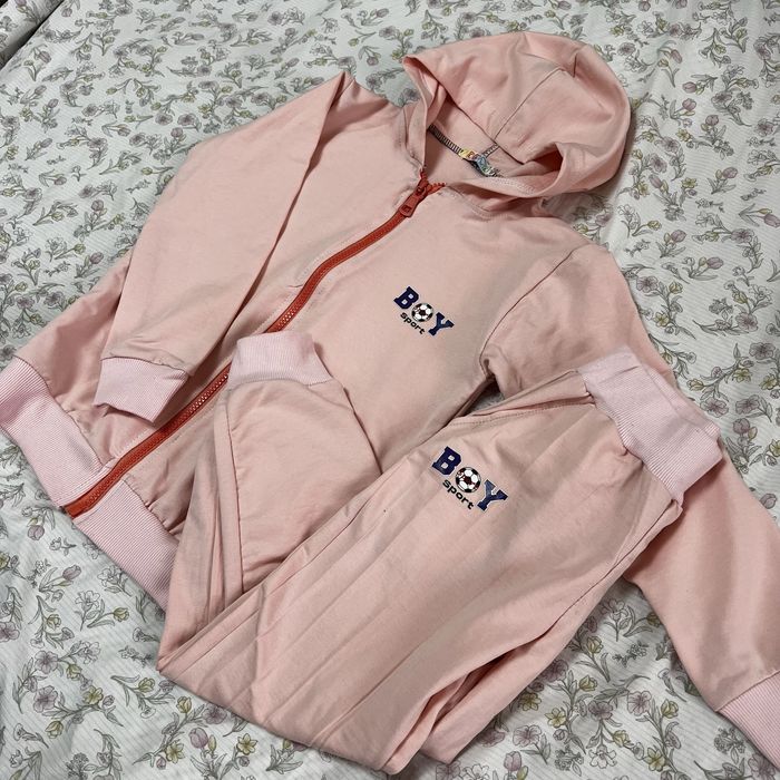 Вещи на девочку. Каждая 3000.