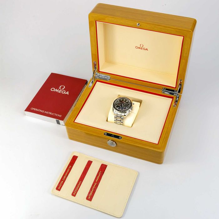 Omega Speedmaster Moonphase Chronograph 44.25mm