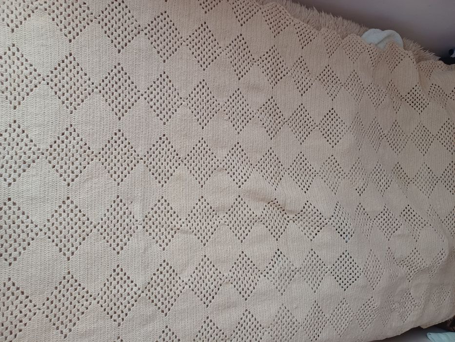 Ръчно плетен чаршаф