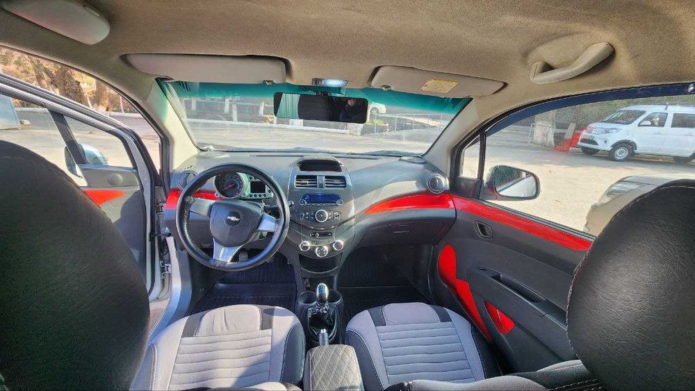 Продается машина. Свой Spark