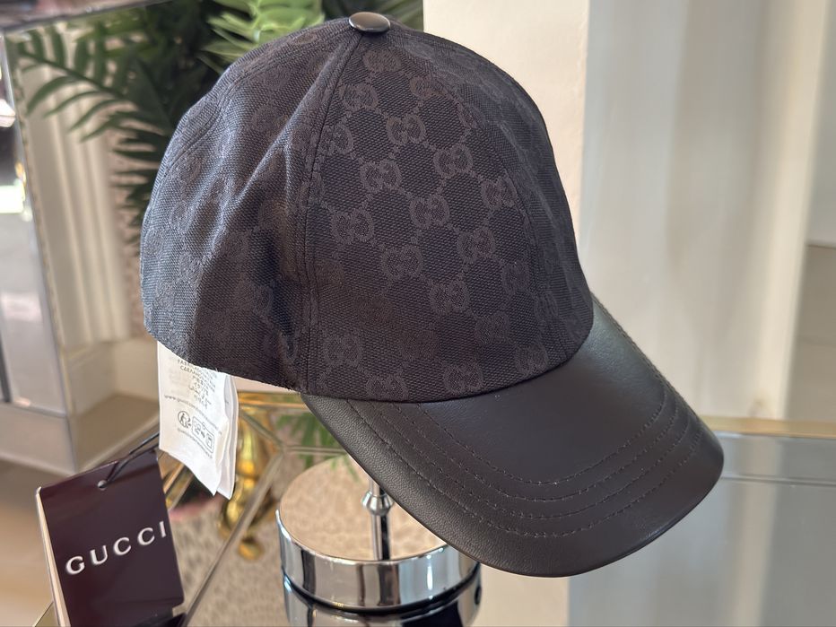 Sapca Gucci model deosebit cu detalii piele