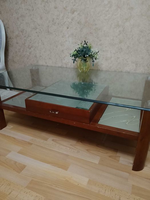 Журнальный столик