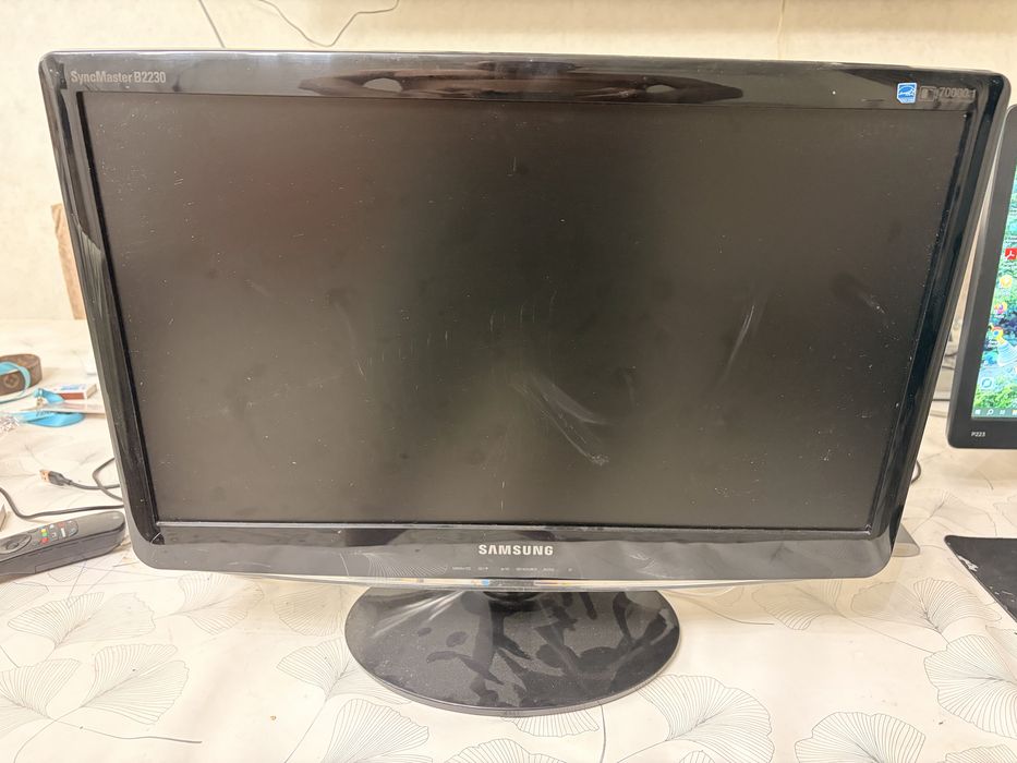Монитор, samsung 22 диагональ