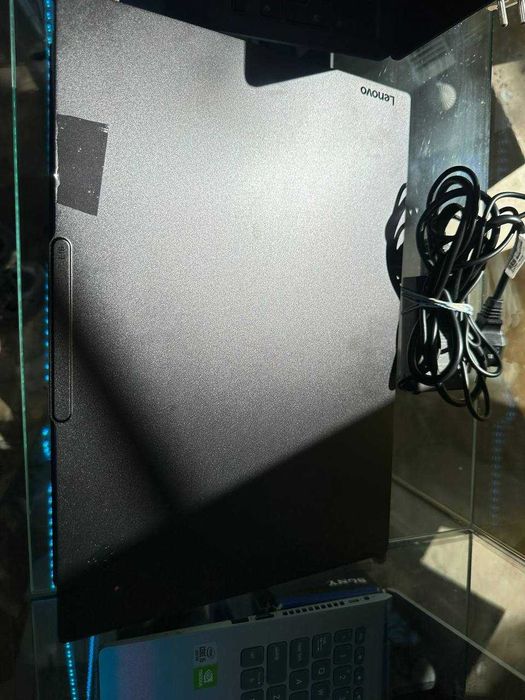 laptop lenovo (m1) staramanet