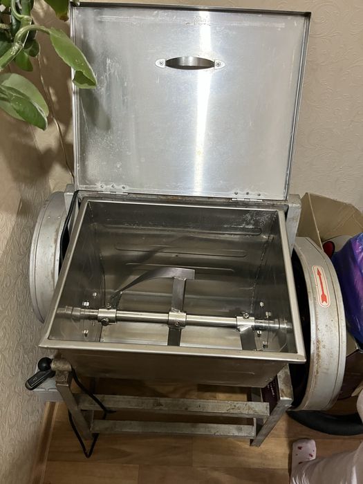 Тестомес сатылады состояния жаксы бағасын келісеміз