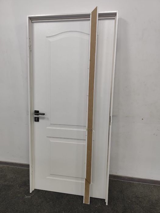 Продаются двери межкомнатные