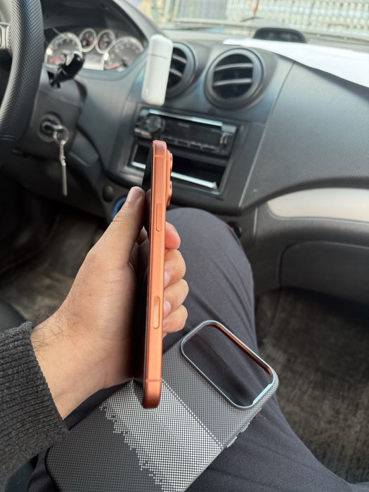 iphone 17 pro max orange