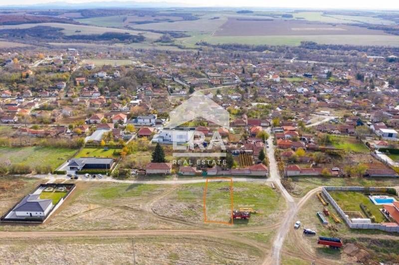 ЕКСКЛУЗИВНО! ЕРА ПЛЕВЕН СИТИ предлага парцел за продажба в с. Гривица,