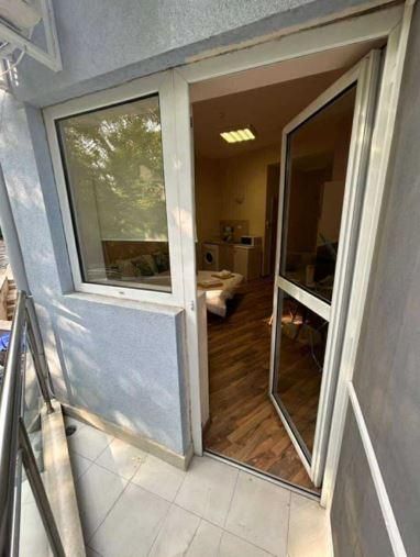 Дава се под наем Едностаен апартамент в Варна, м-т Евксиноград - 30 кв.м за 350 € - Снимка #4