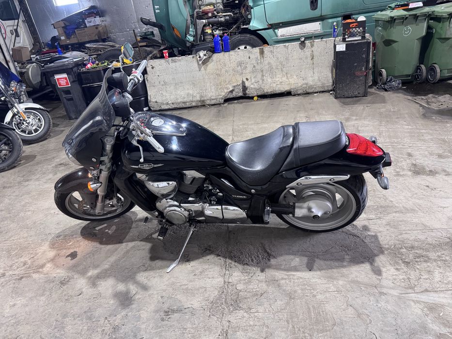 Suzuki boulevard m109r
