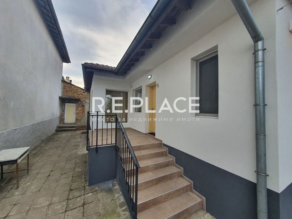 Дава се под наем Къща в Варна, Галата - 110 кв.м за 612 € - Снимка #11