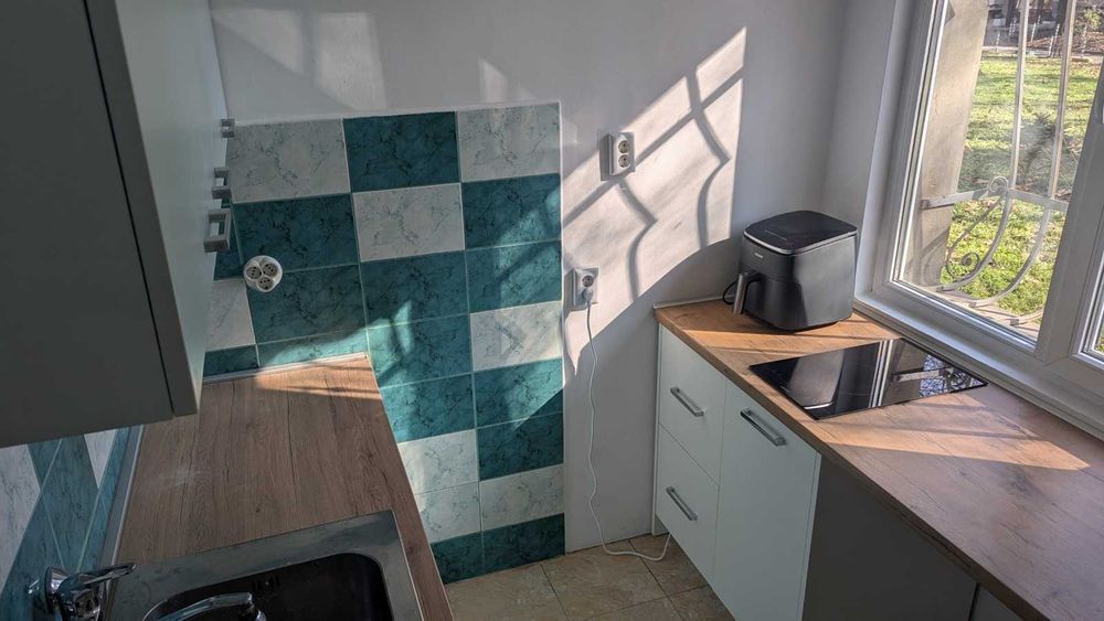 Дава се под наем Двустаен апартамент в София, Яворов - 65 кв.м за 600 € - Снимка #2