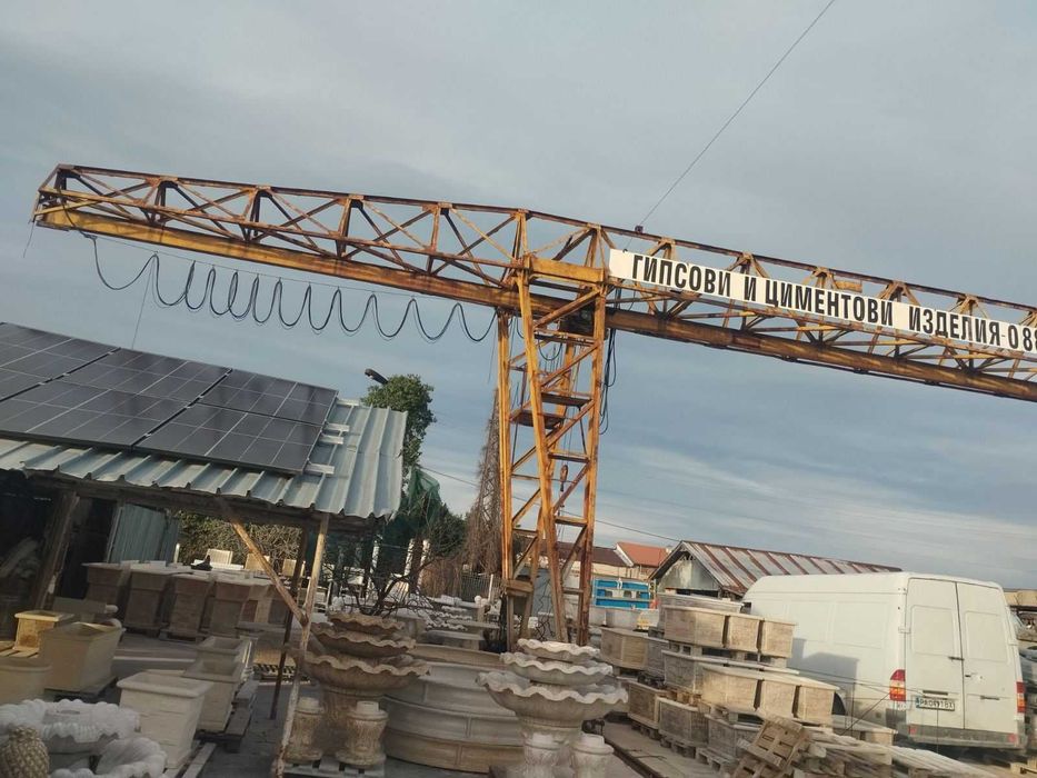 Продавам портален кран