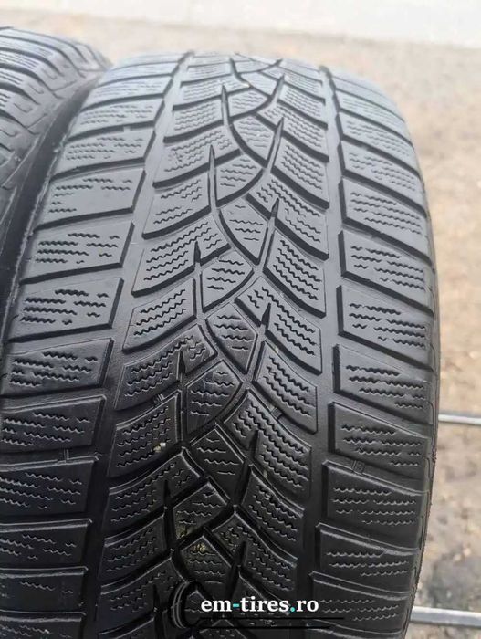 SET 2 Anvelope Iarna 215/50 R17 GOODYEAR UltraGrip Performance 95V