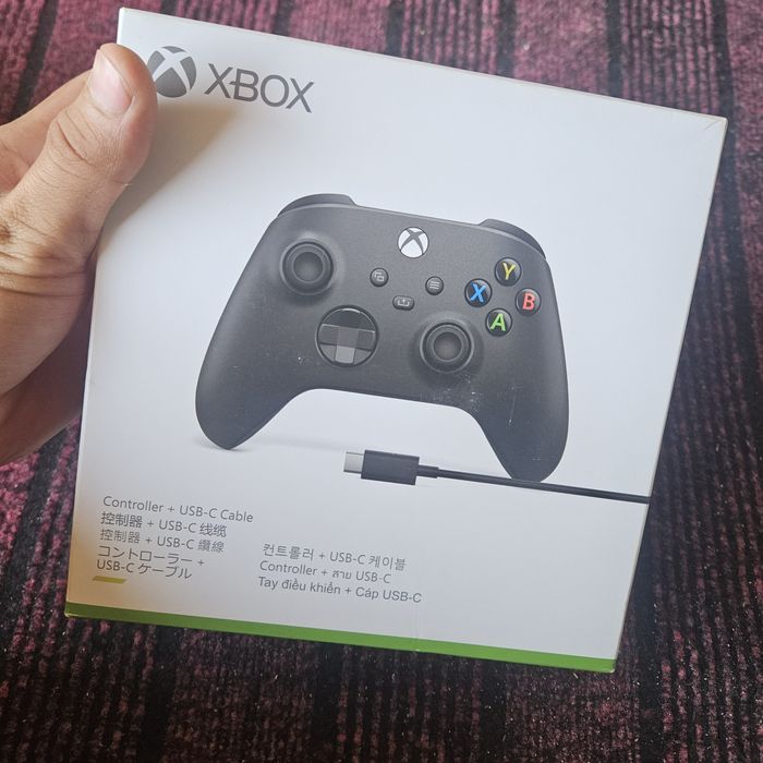 Продаётся геймпад xbox series s