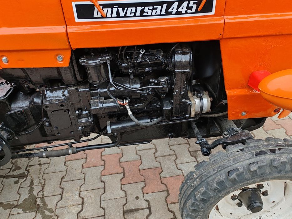 Vând Tractor u 445