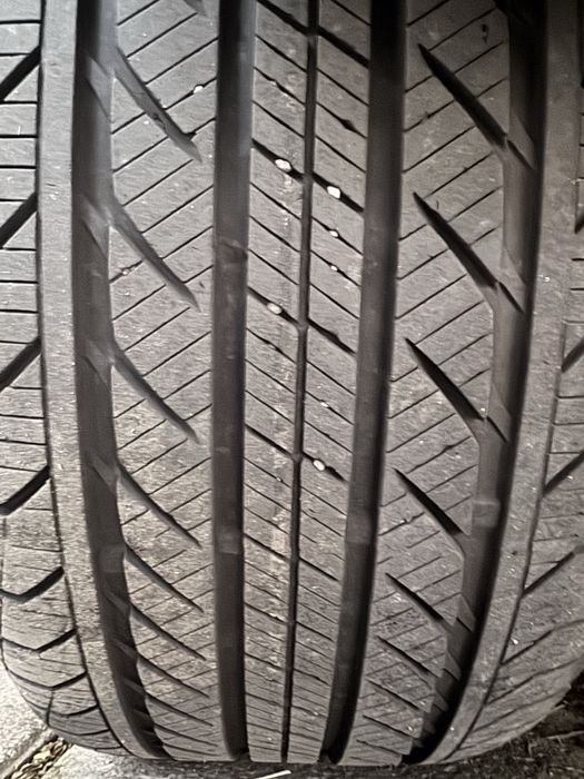 Continental Всесезонни 235/50/19 дот23
