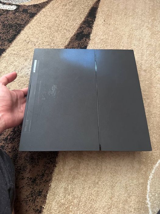 Playstation 4. 2 ta pult+ uyinlar