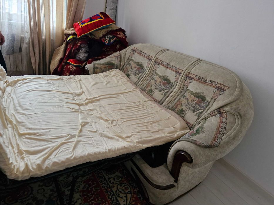 Диван с креслами