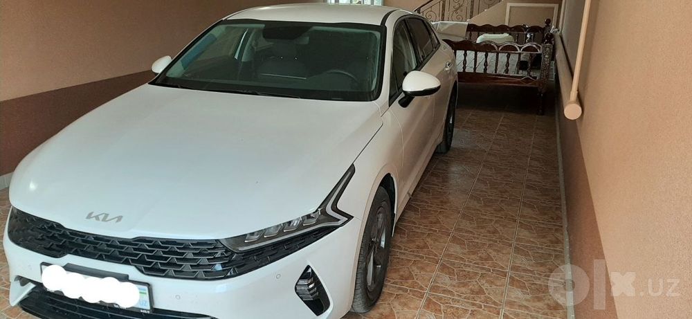 Kia K5  22.000$  16000km