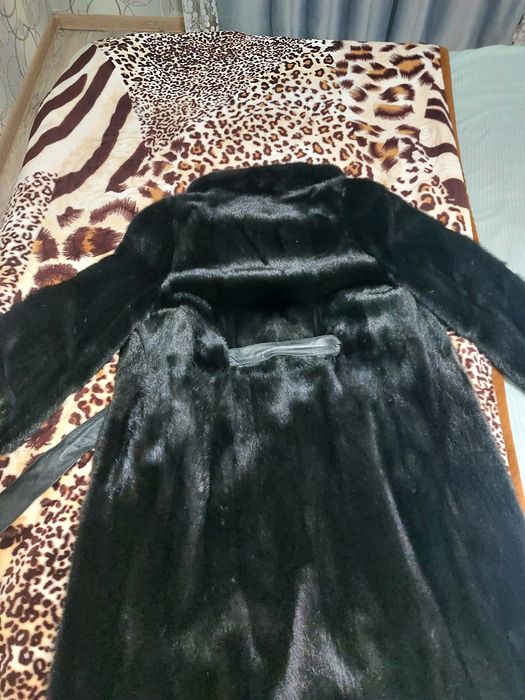 Шуба норковая черный