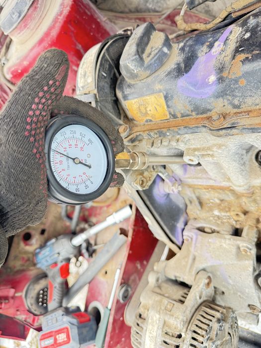 Продам двигатель 1.8 Passat . Golf