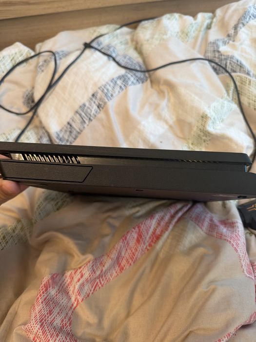Ps4 slim utilizat