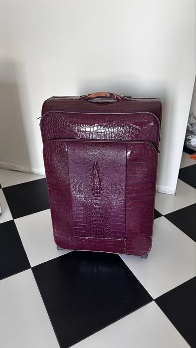 Большой чемодан