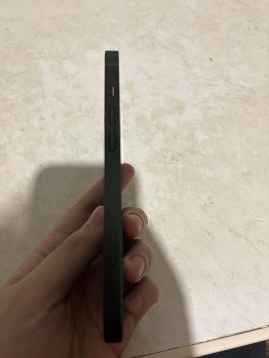 Iphone 13, требует замену экрана