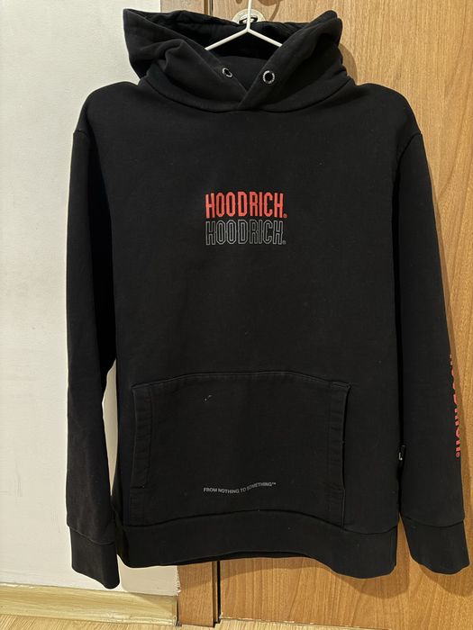 суичър на HOODRICH